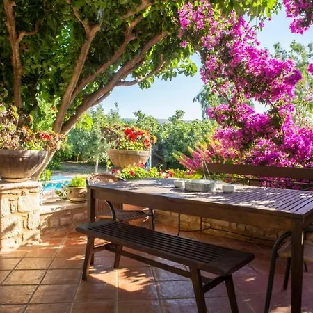 Vila Cretan Stone Built Agapi *